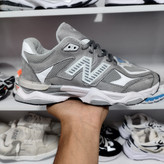 کفش کتونی مردانه نیوبالانس - new balance مدل 9060 سفید طوسی